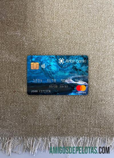 Islandia Arion mastercard tampilan foto depan desain