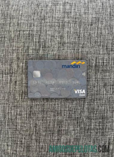 Indonesia bank Mandiri visa Debit kartu tampilan foto depan makering