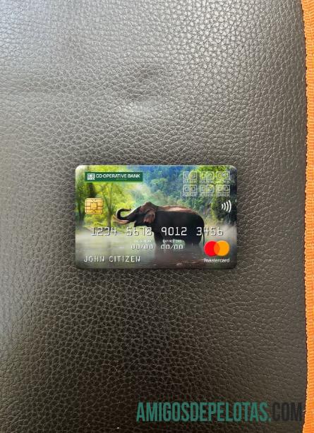 Kenya Co operative bank mastercard tampilan foto depan makering