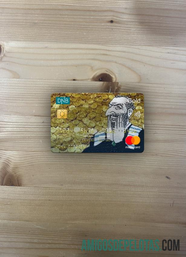 Norwegia DNB bank mastercard gold tampilan foto depan pratinjau