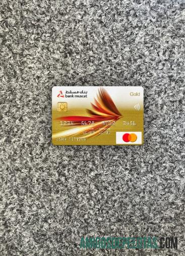 Oman bank Muscat bank mastercard gold tampilan foto depan sampel