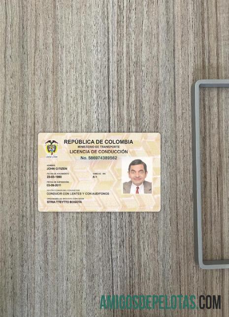 Kolombia Surat Izin Mengemudi versi 2 tampilan foto depan sampel