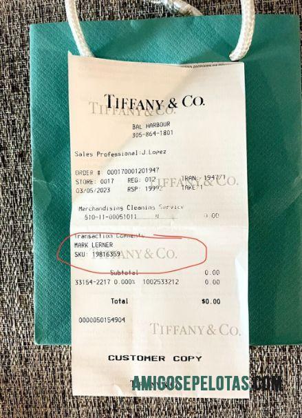 Tiffany & Co Desain house Kwitansi pratinjau